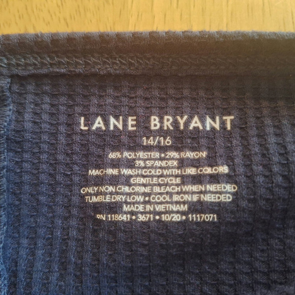 Lane Bryant Women 1x Navy Waffle Knit Thermal Long Sleeve T-shirt Top - Picture 3 of 4